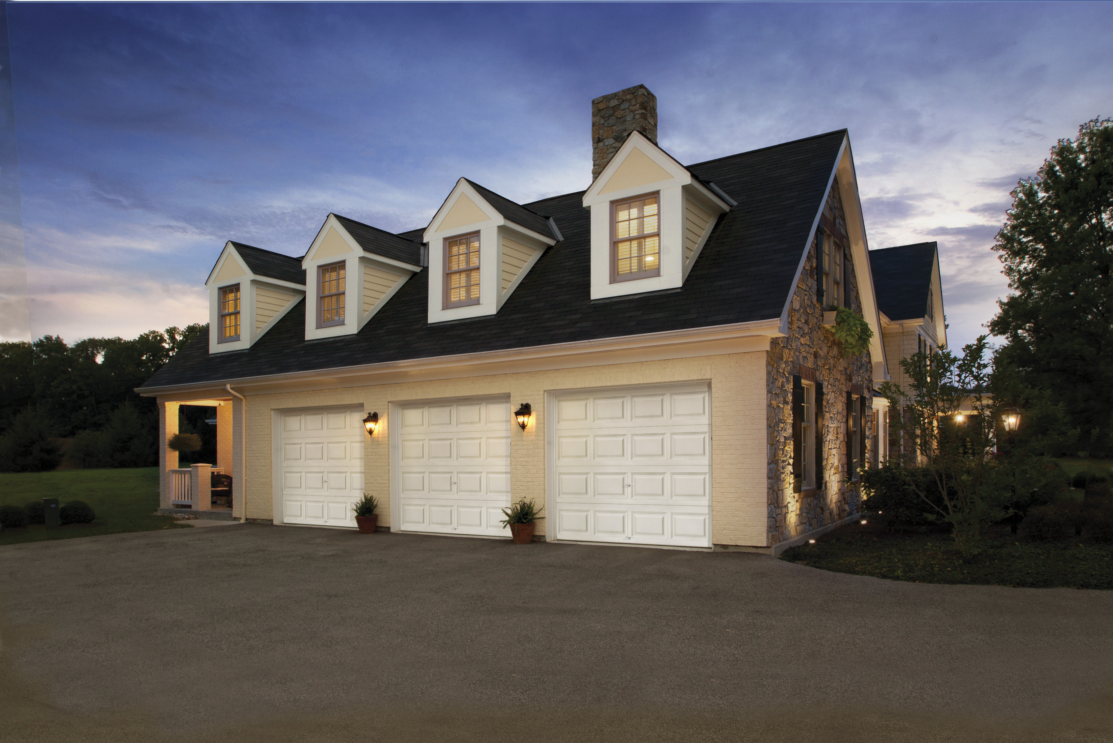 Clopay Garage door Model 4300